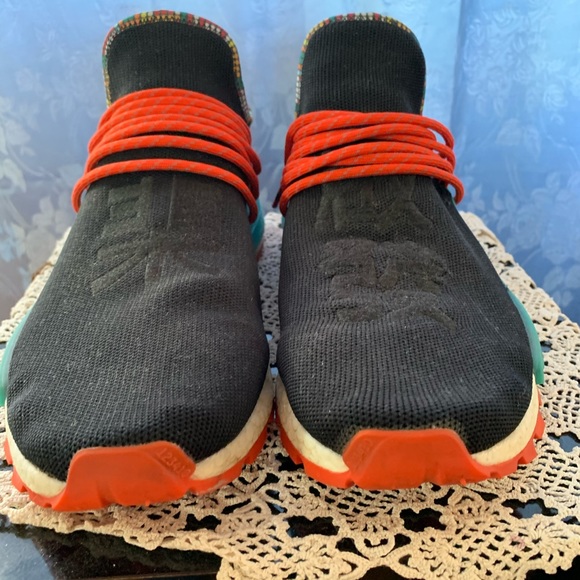 human race adidas size 6